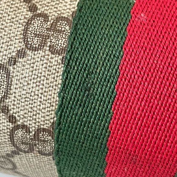 Authentic Gucci Vintage Clutch - Picture 9 of 14